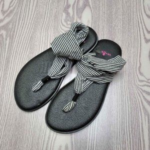 Sanuk yoga sling sandals black and white